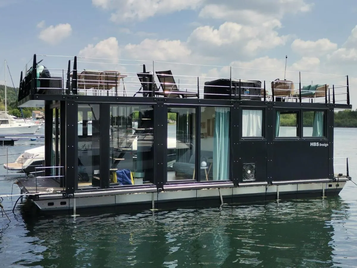 La Dolce Vita House Boat Hotel Lisanza 0*,  Italy